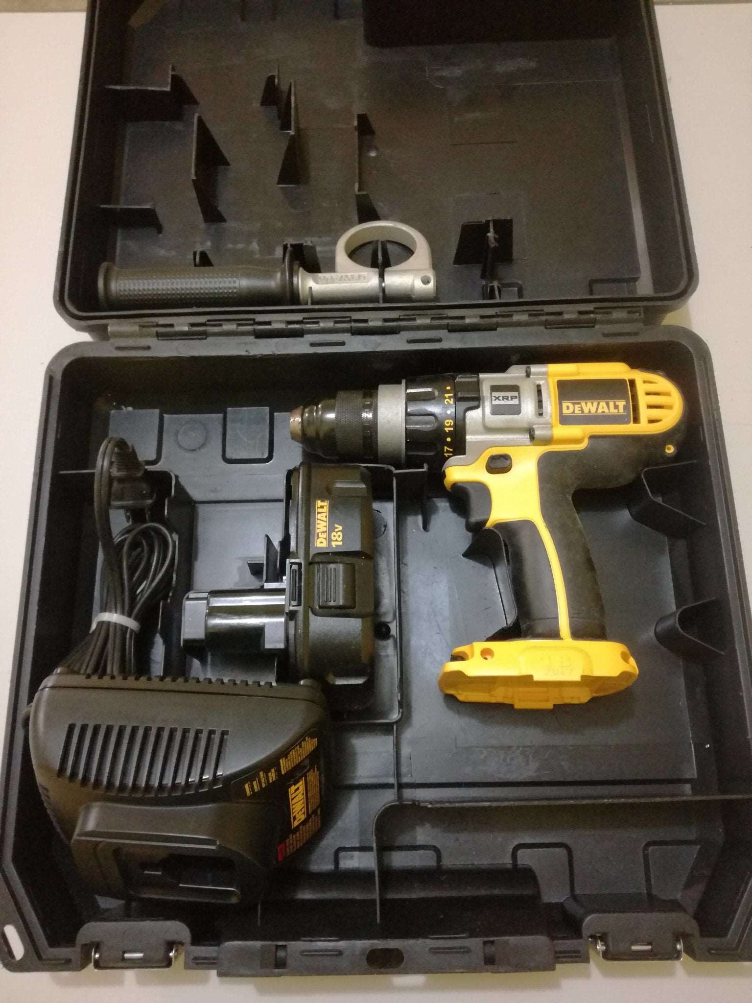 Taladro DeWalt dcd970kl 18-volt XRP iones de litio 1/2-inch - VillaCon Online