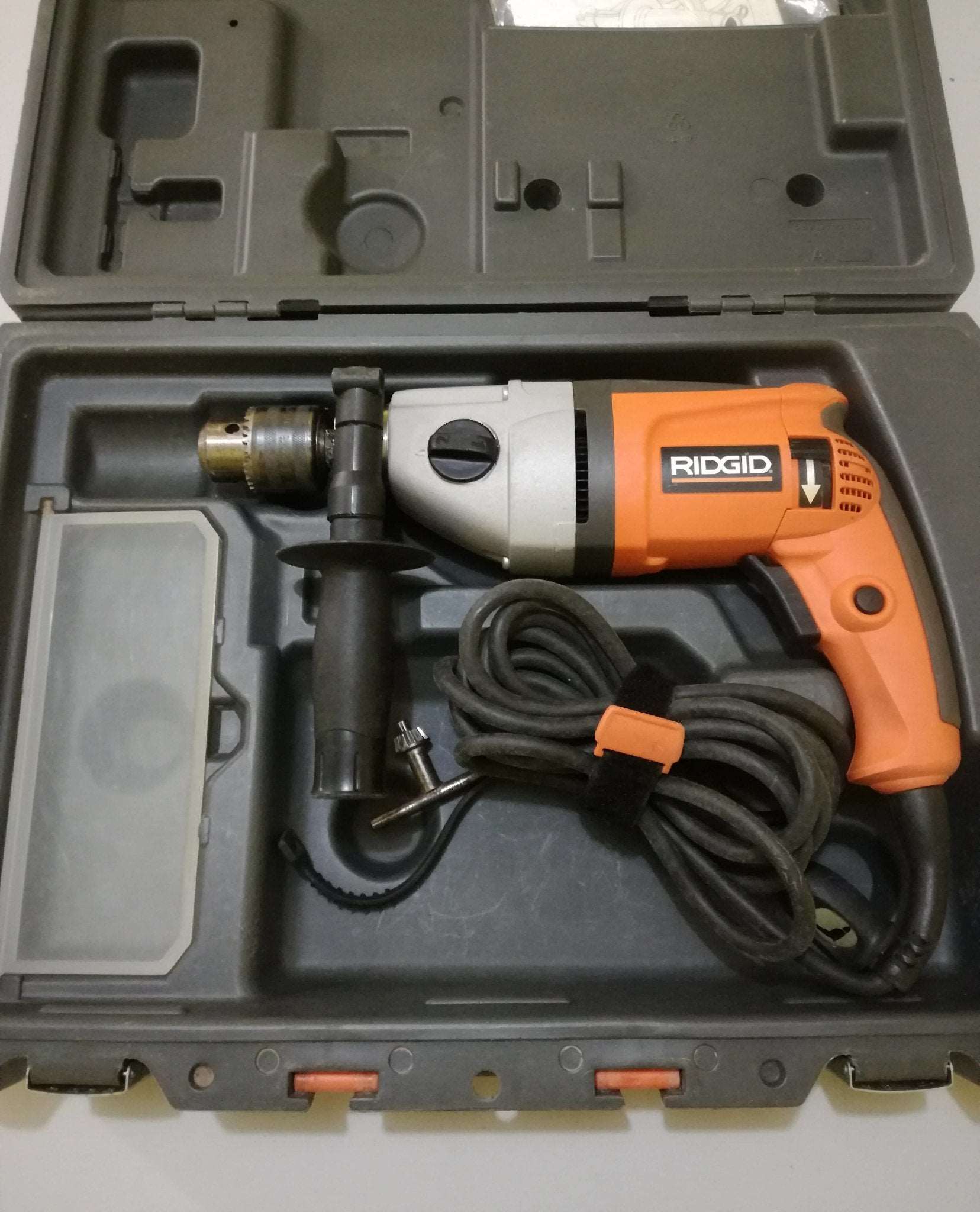 Taladro Ridgid R5011 8,5-Amp 1/2